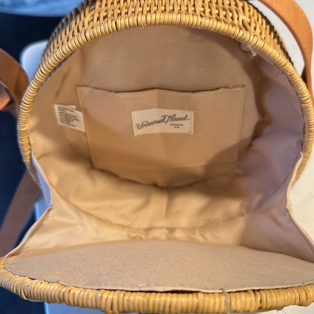 Round Wicker Purse - Universal Thread. - image 2